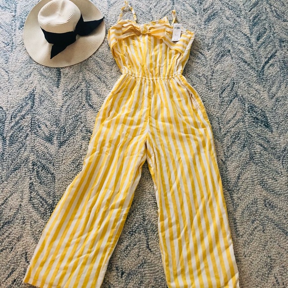 Brand new Abercrombie Jump Suit - Picture 2 of 3